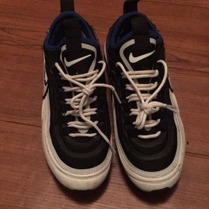 Nike running shoes Air max